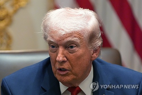 트럼프, 이란 석유 통제권 장악을 '선택지 중 하나'로 언급