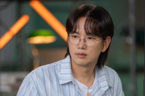 “죽고싶다. 살려달라”…5백만원 네티즌 금전 요구 거절한 장성규의 답변