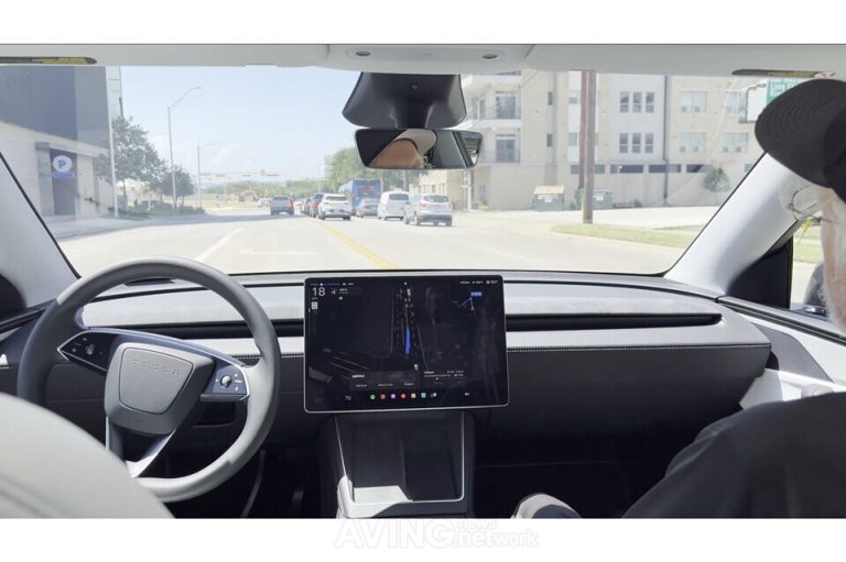 테슬라 로보택시 확장, 실적 발표 전의 또 다른 주가 부양인가