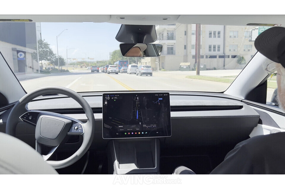 테슬라 로보택시 확장, 실적 발표 전의 또 다른 주가 부양인가