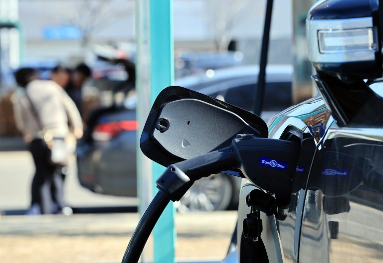 전기차 시장의 지형 변화: 개인형 모빌리티의 가격 경쟁과 브랜드의 다변화