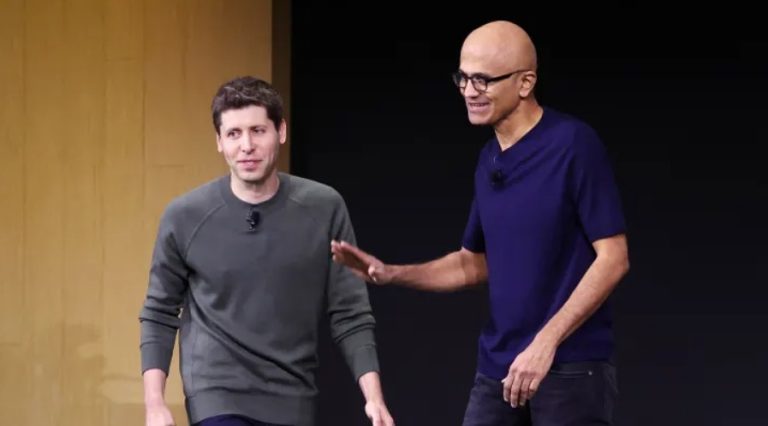 마이크로소프트와 오픈AI, 새로운 계약으로 AI 전쟁의 판이 바뀐다