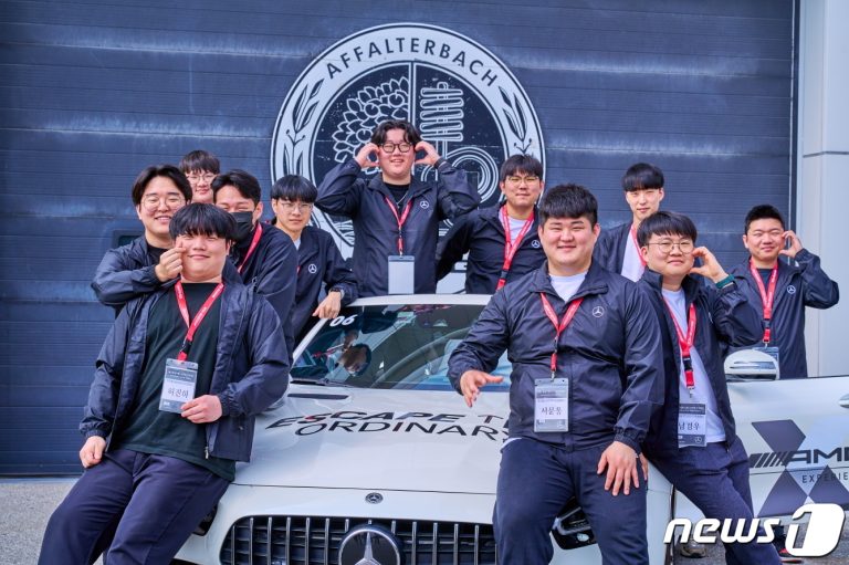 벤츠가 대학생을 직접 가르치는 이유: 자동차 산업의 인재 전쟁이 시작됐다