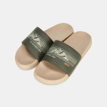 가성비 슬리퍼의 부활, 네파 크루 슬라이드가 뜨는 이유