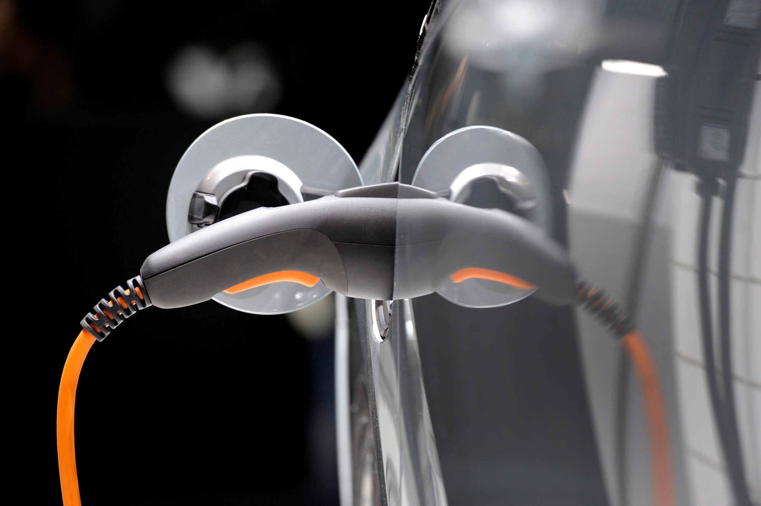 중국 전기차 시장의 급격한 냉각과 유럽 거대 브랜드의 몰락