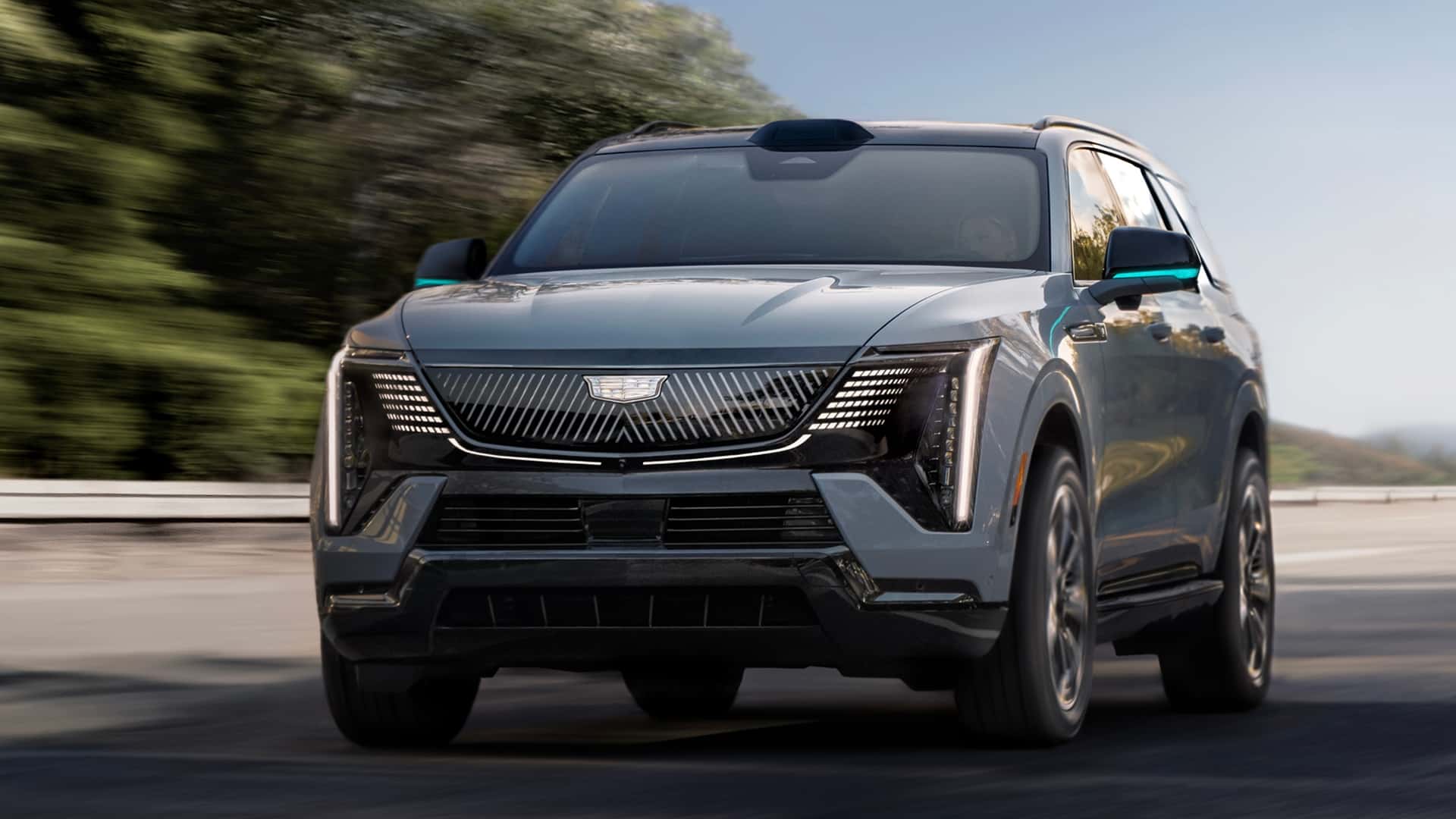 GM, 하루에 100 년 치 인간 운전 데이터를 학습한다: 슈퍼크루즈의 진화와 2028 년 목표