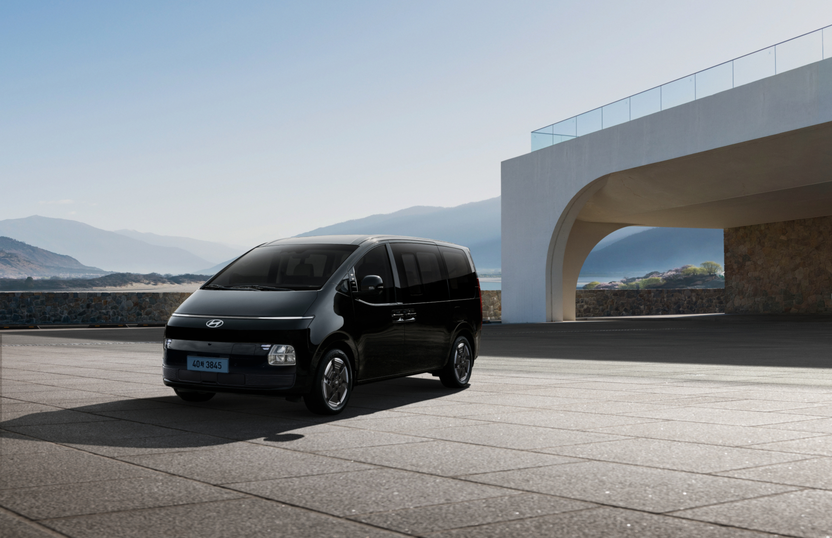 현대차, 스타리아를 '전기차'와 '리무진'으로 갈라놓은 진짜 이유