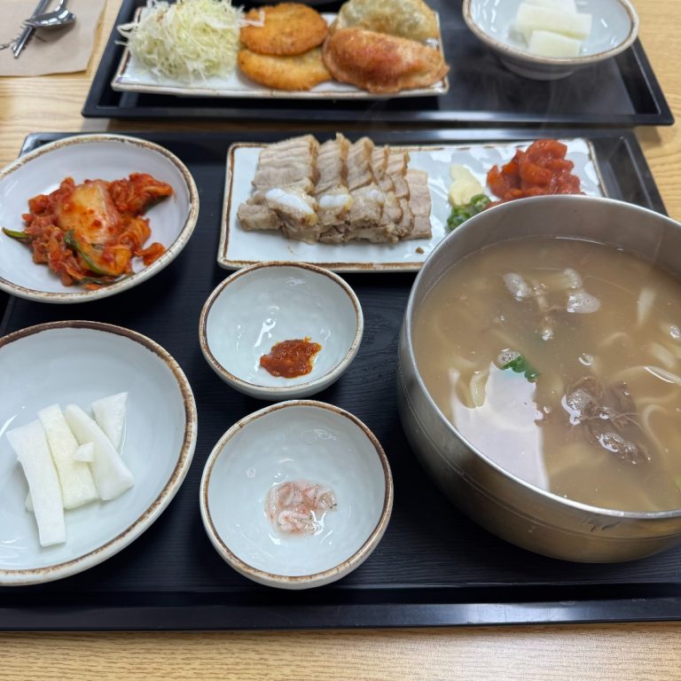 구로지밸리몰의 숨은 보석, 밀본에서 만나는 정직한 칼국수