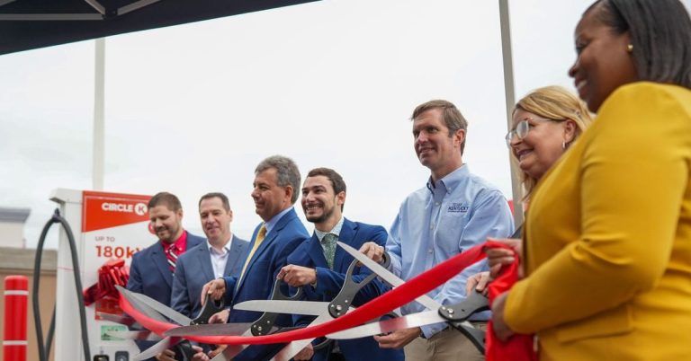 2025년 NEVI 충전기 확충 가속화, 하지만 여전히 걸림돌은 많다