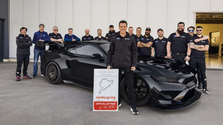 포드 머스탱 GTD, 뉘르브르크링에서 11 초 단축의 충격: 왜 지금 전 세계가 주목하는가