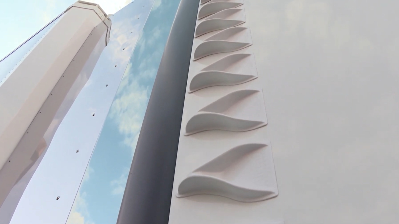 트럭의 숨겨진 혁신, 작은 '에어탭'이 바꾸는 유체역학의 미래