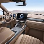 랜드로버의 전설, '프리랜더'가 중국에서 전기차로 부활하다