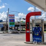 미국 유가 폭등이 한국 시장에도 던지는 신호: 전기차 열풍의 식음과 내연기관의 재평가