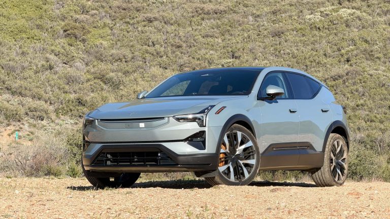 테슬라 차주들을 향한 폴스타의 파격적 제안, 21,000달러 할인이 말해주는 것