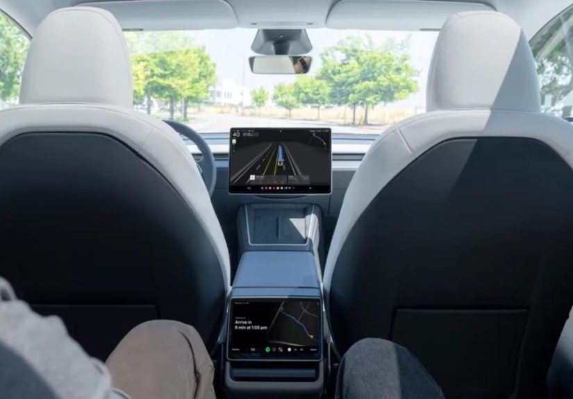 테슬라 로보택시, 1 년 만에 첫걸음을 떼다: 무인화 시대의 진짜 시작