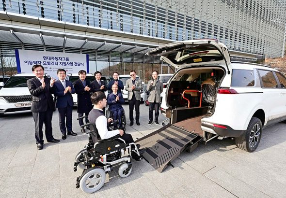 이동 자유의 재정의: 장애 운전자를 위한 기술 진화와 현대 자동차의 새로운 지평