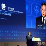 국제 e 모빌리티 엑스포, '탄소 없는 섬'의 꿈에서 '동네 행사'로 전락한 이유