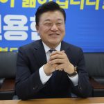 충북 선거판의 변수, 신용한이 김영환을 앞선 이유와 주목할 포인트