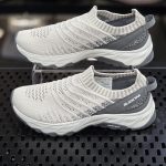 블랙야크 워킹화, 백화점 가격의 반토막에 '득템' 열풍