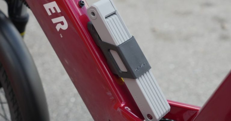 전동 자전거의 진화, '보안'과 '편의'의 새로운 균형점: Hiplok Switch 105와 Tenways Wayfarer가 보여주는 트렌드