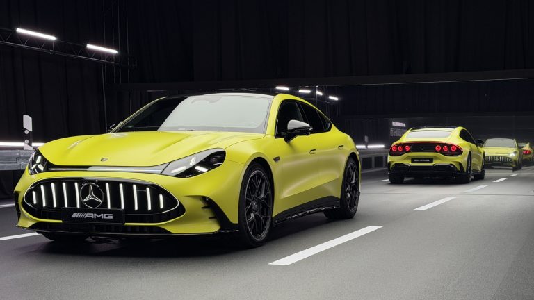 전기차의 정적, V8 의 울림으로 깨우다: 메르세데스-AMG 가 제시한 새로운 사운드 패러다임