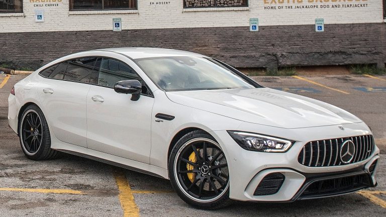가성비와 정통의 갈림길: 4300만 원 AMG GT53과 6900만 원 GT63, 왜 지금 주목받는가
