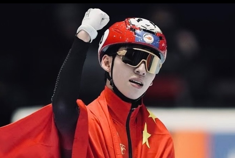 린샤오쥔, 과거의 고통을 이겨낸 귀화 선수의 각오에 팬들 열광