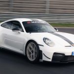 포르쉐가 자사의 기록을 다시 쓴 이유: 닉부르크링 6 분 50 초의 의미