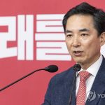 부산 북갑 보선, 공약보다 상대 비방이 주목받는 이유와 한동훈의 전략적 선택