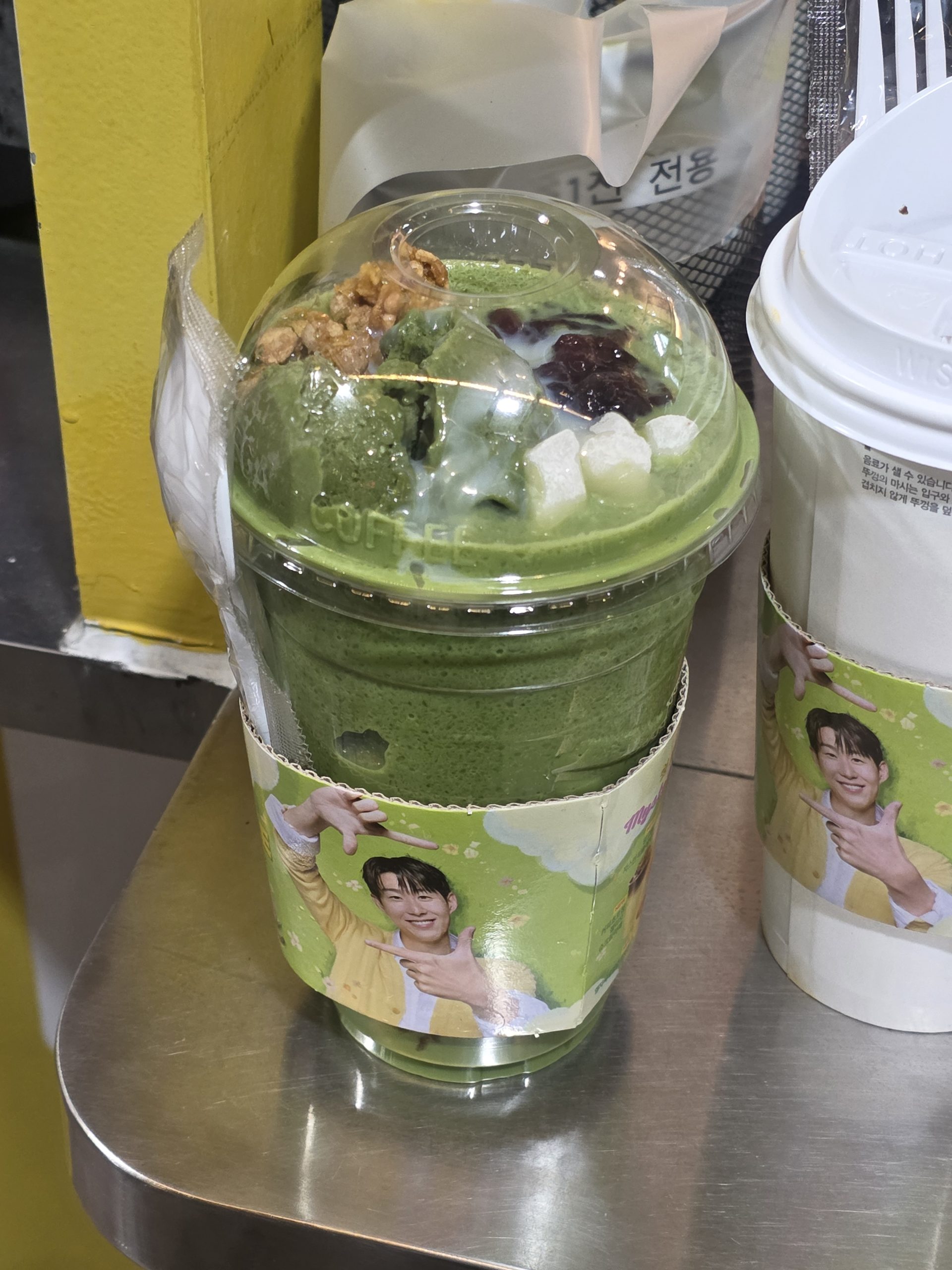 메가커피 말차 팥빙 파르페, 왜 다시 품절 대란을 일으켰나