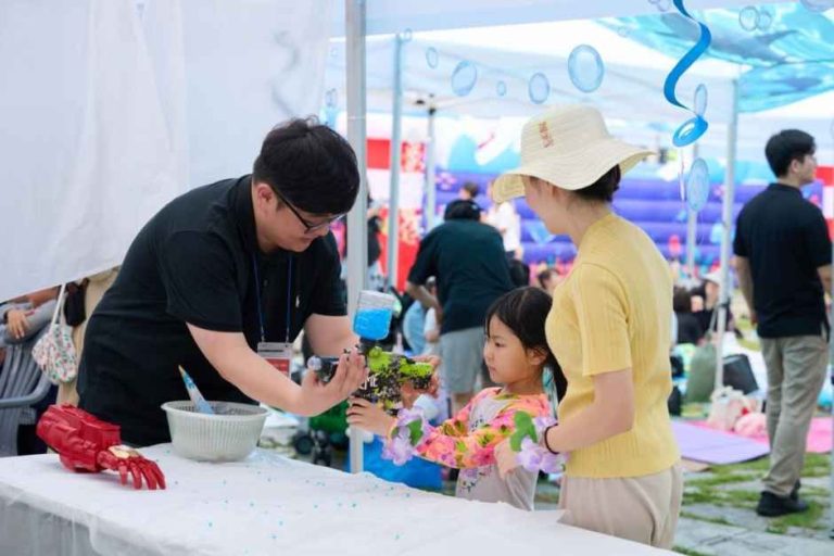 2026 마토예술제, 한여름에 크리스마스를 만나다: 평택 안정리에서 열리는 물놀이 축제의 모든 것
