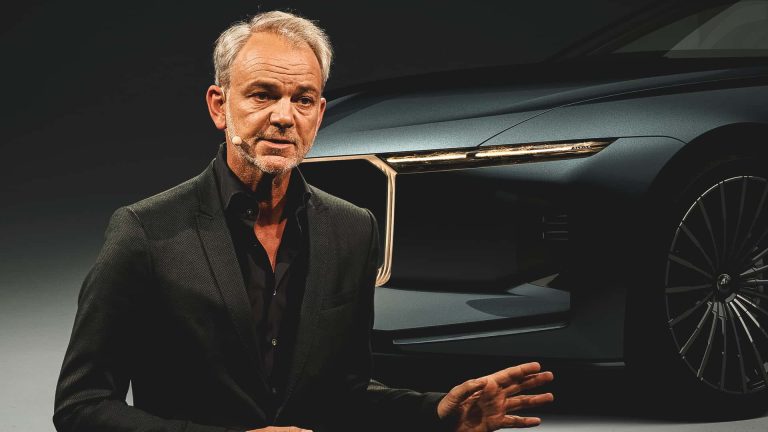 BMW 알피나의 새로운 비전: '스포츠'가 아닌 '스피드'로 재정의된 럭셔리 세그먼트