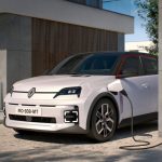 희토류 없는 전기차 모터, 르노가 다시 주목받는 이유와 앞으로의 변화