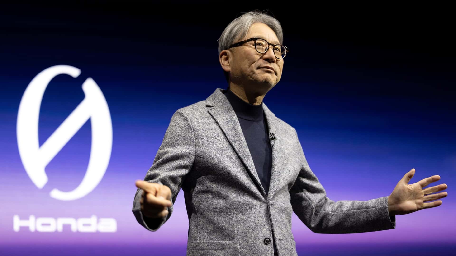 70 년 만의 적자, 혼다 CEO 의 위기와 생존 전략
