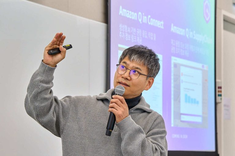 KDI 보고서가 던진 질문, 10년 뒤 AI는 일자리를 줄일까 생산성을 높일까