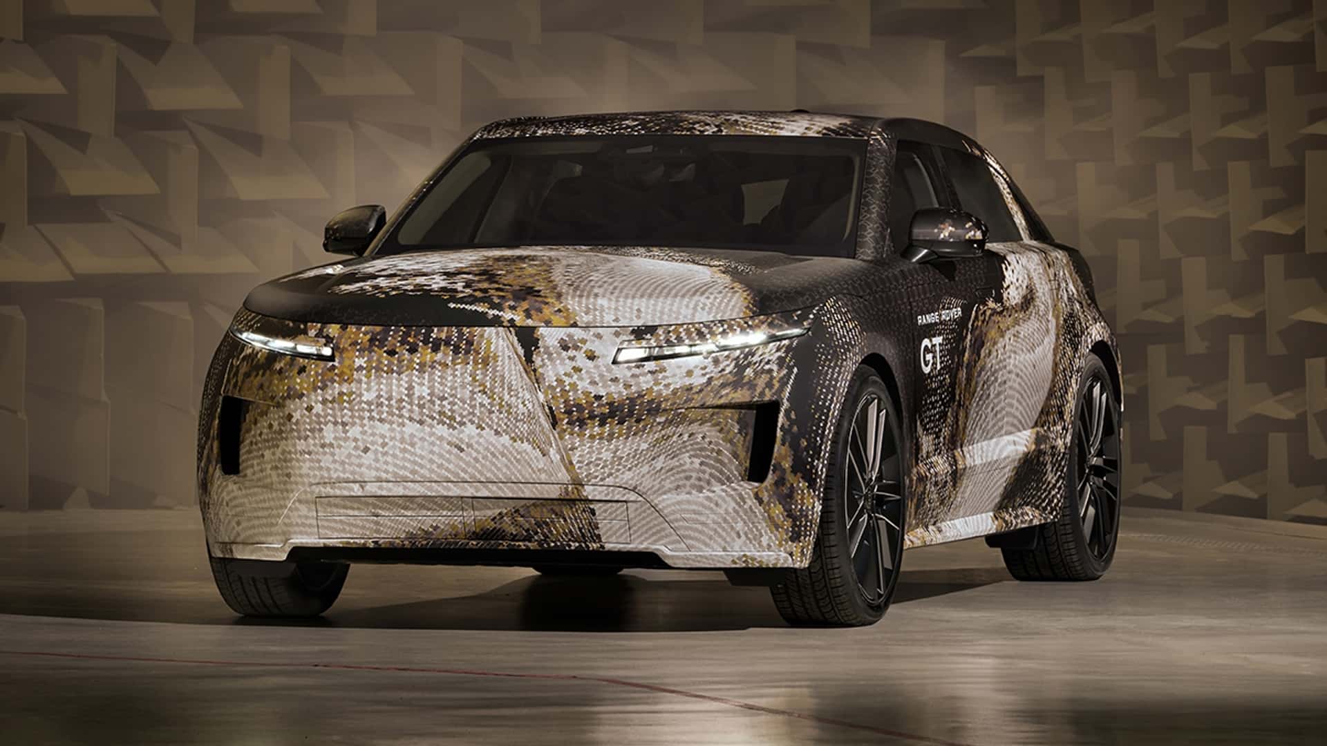 랜드로버가 SUV 전통을 깨다, 새로운 Range Rover GT의 등장과 의미