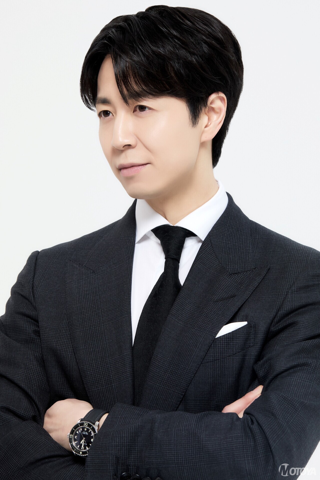 벤츠가 치즈케이크를 팔다? 손종원 셰프와 만든 1886 독일 치즈케이크가 주목받는 이유