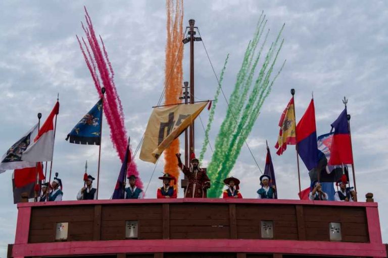 2026 통영한산대첩축제, 8월 12일 개막과 함께 경남 최대 불꽃쇼와 신규 거북선 환영식 공개