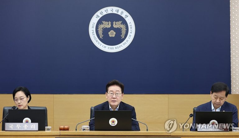 이재명 대통령의 '국민 상황 우선' 선언, 왜 지금 주목받는가