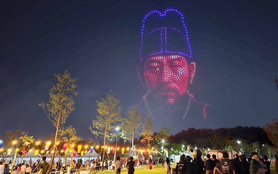 2026 정조효문화제, 10월 3일 드론쇼와 4일 능행차로 이틀간 다른 역사 장면 연출