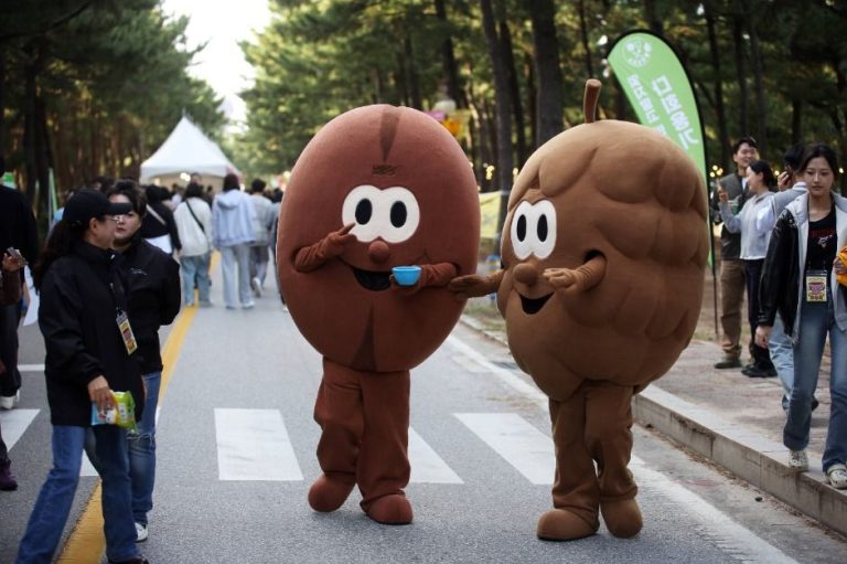 제18회 강릉커피축제, 2026년 10월 21일부터 5일간 안목해변 일대에서 개최
