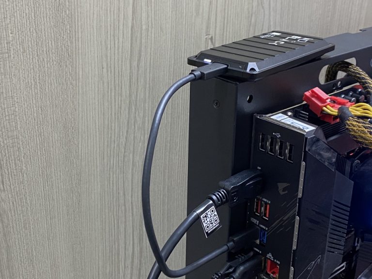 스팀 게임 저장 위치 변경 시 외부 HDD 전송 속도 저하와 파일 손상 우려