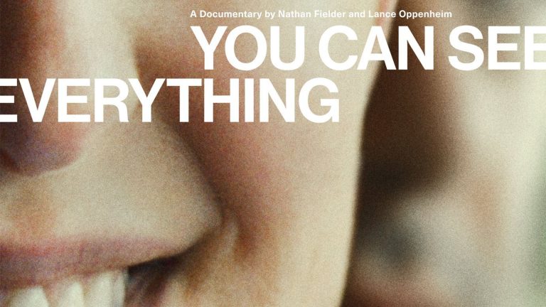 엘리자베스 홈즈 다큐멘터리 ‘You Can See Everything’의 서사 구조에 대한 관객 반응과 비판